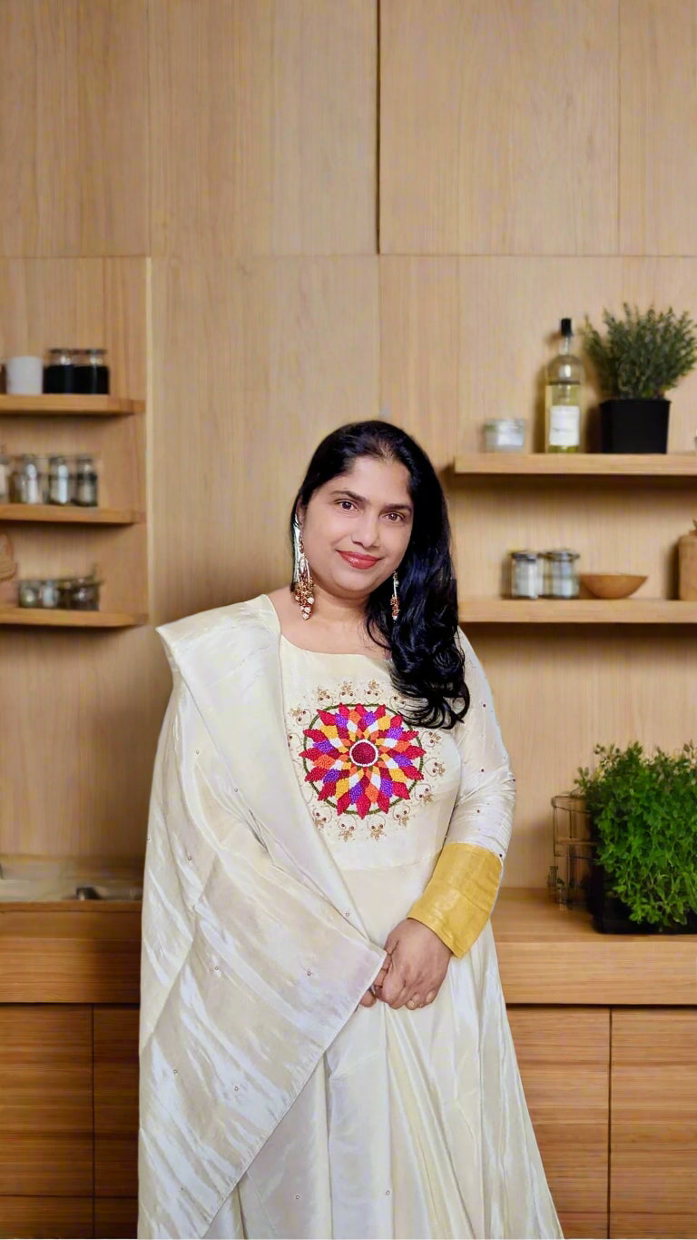Onam gown attapoovue