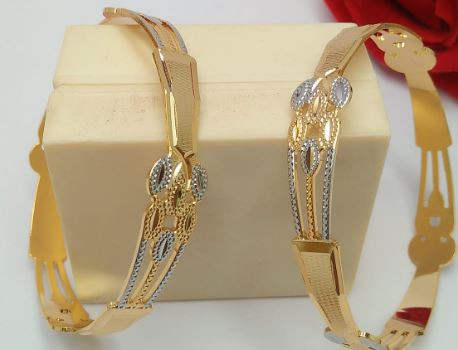 Gold bangles with butterfly design_ forParty_Forgift