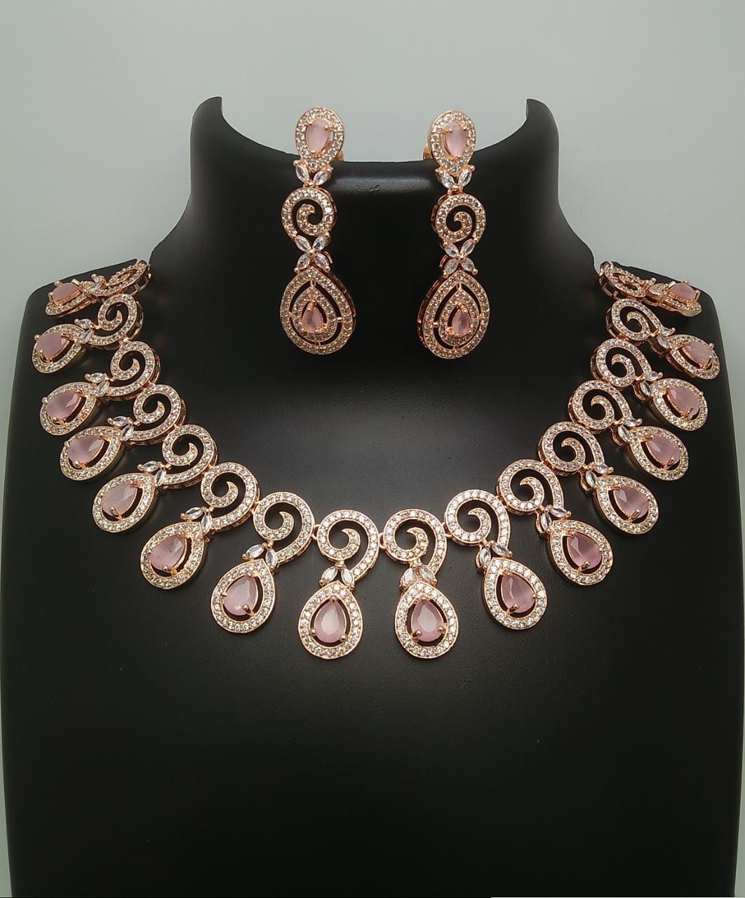 Peach Color stones Gold Jewelry Collection_Party