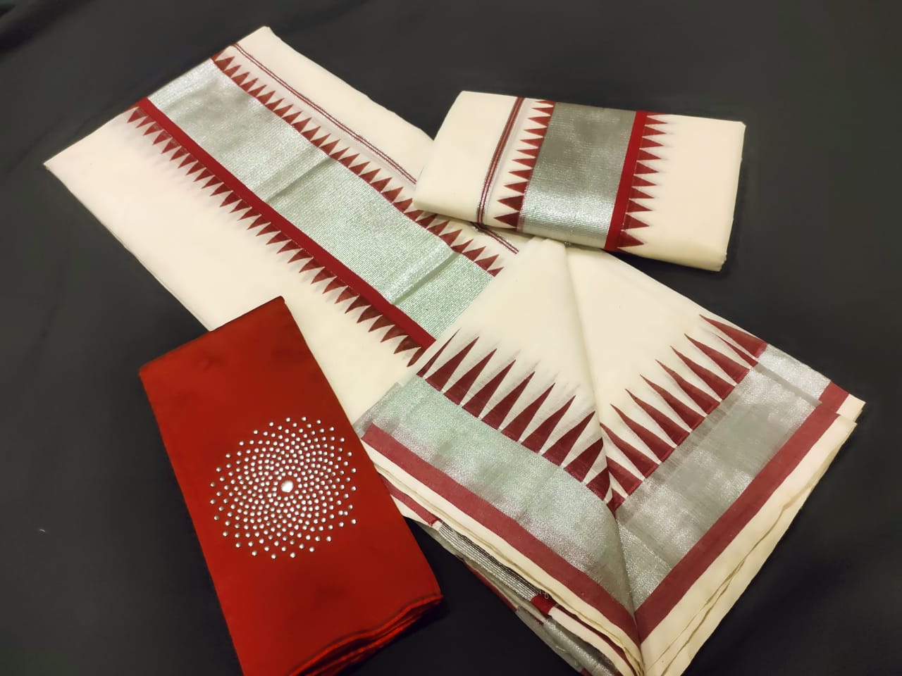 Kerala Cotton Line Saree - Temple border