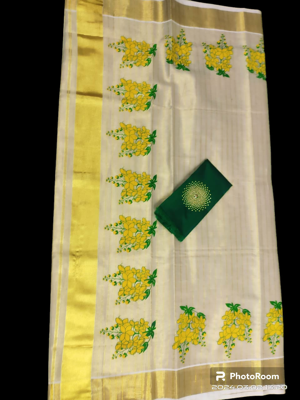 Kanikonna Onam kasavu saree